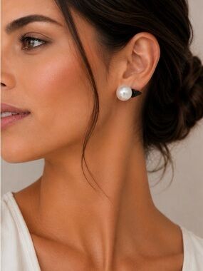 Vita Fede Pearl Double-Sided Stud Earrings